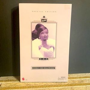 2002 Hooray for Hollywood Barbie NRFB-African American